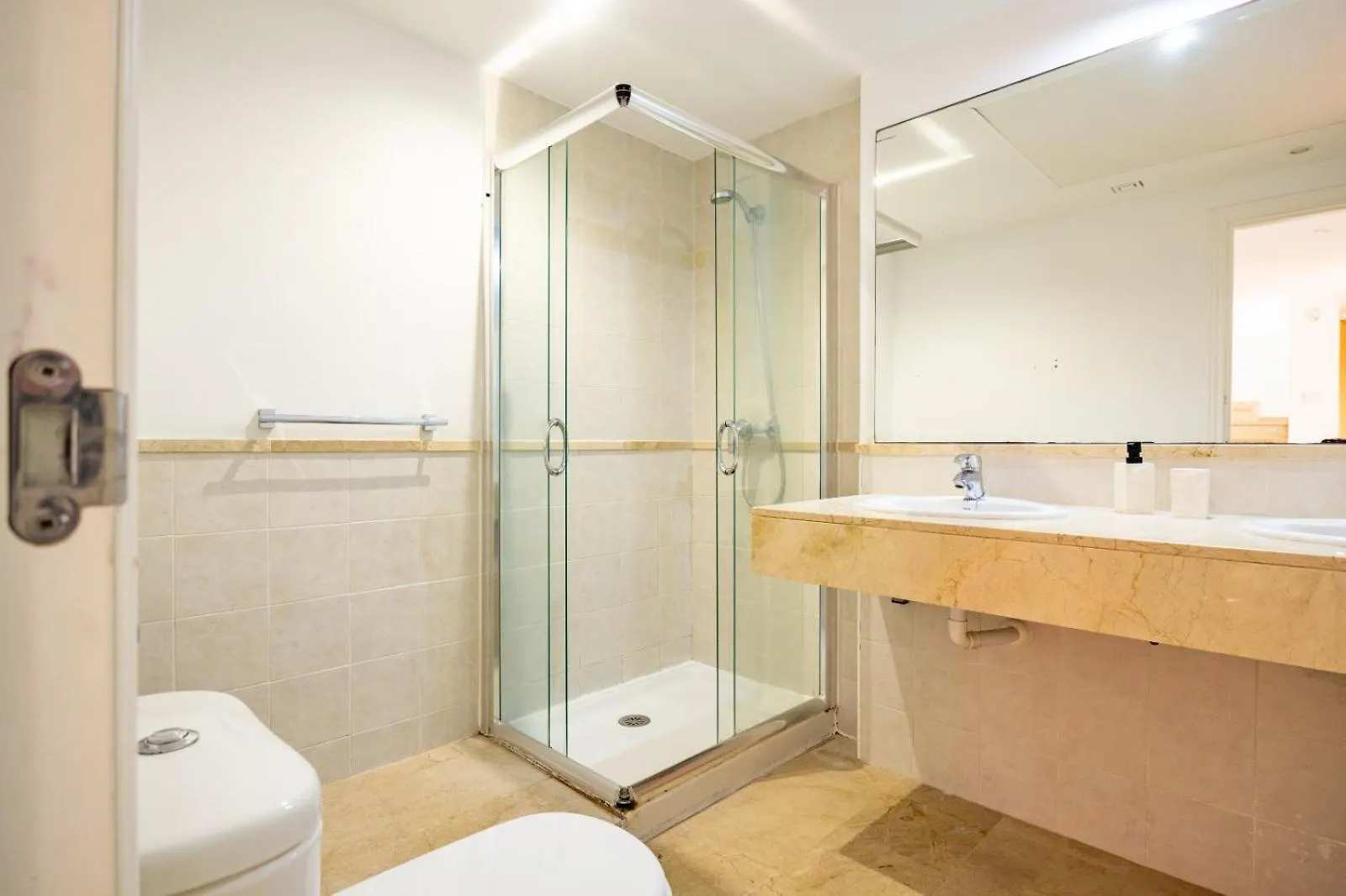 Apartment Increible Y Moderno Apartamento Duplex Con Piscinas Y Preciosas Vistas Estepona Spain