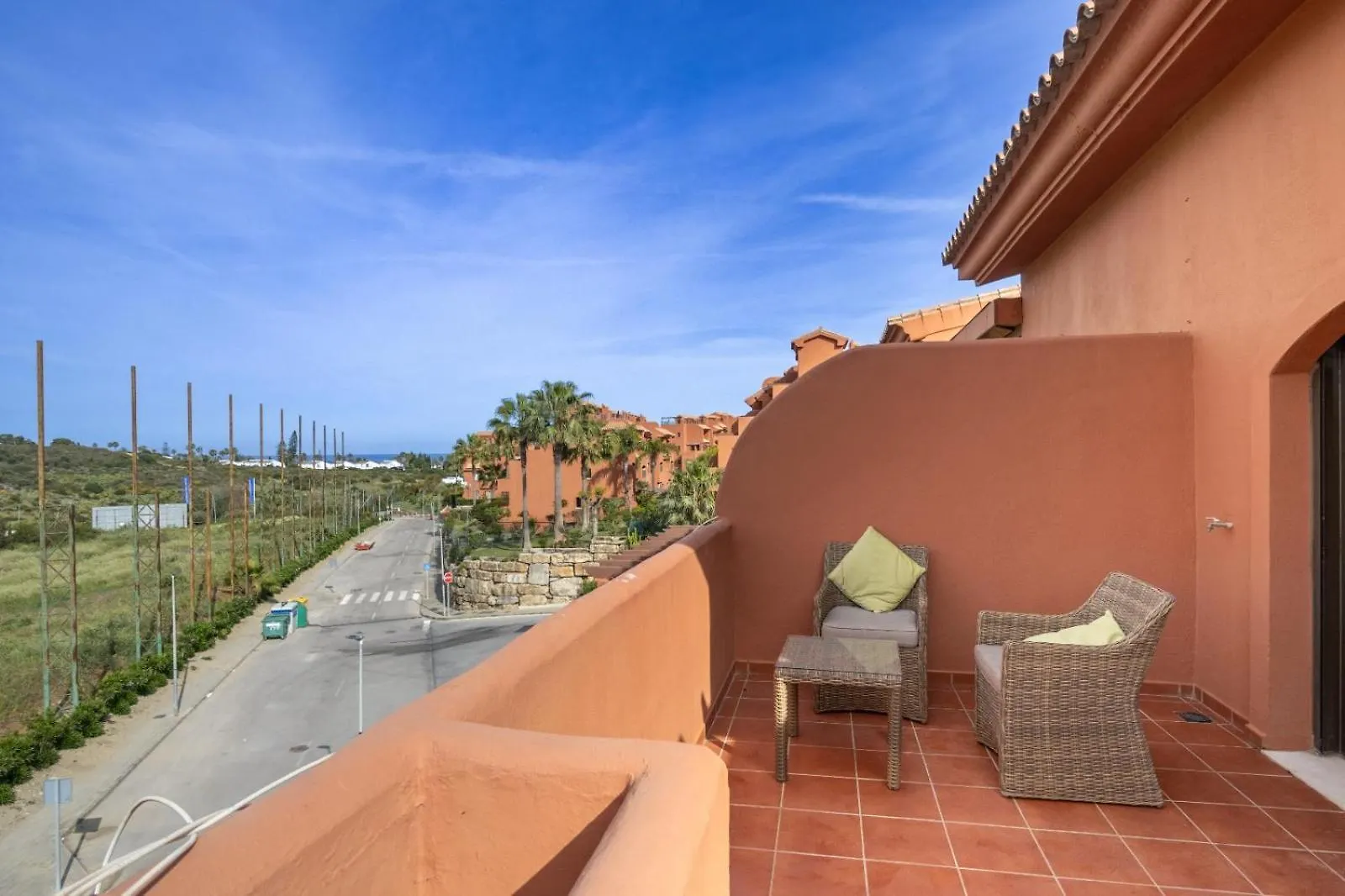 Increible Y Moderno Apartamento Duplex Con Piscinas Y Preciosas Vistas Estepona Spain