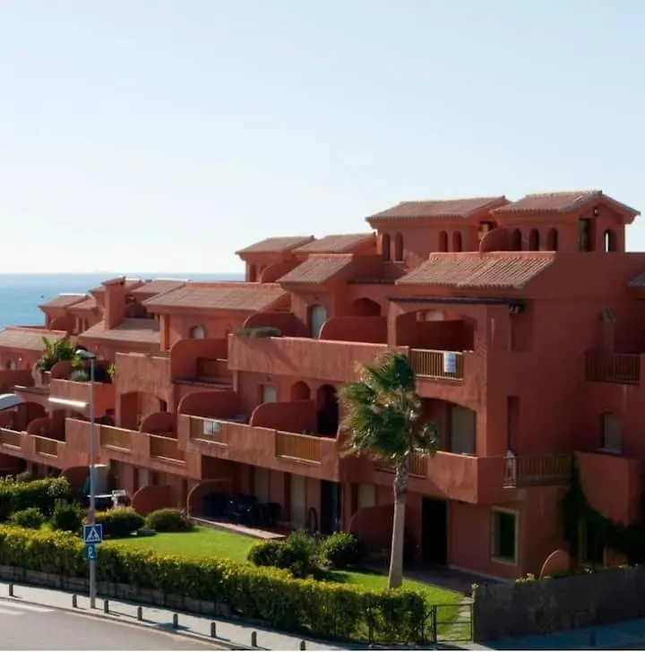 Increible Y Moderno Apartamento Duplex Con Piscinas Y Preciosas Vistas Estepona Spain